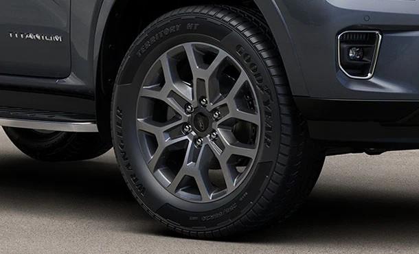 ford everest titanium 4x2 742 4 - Dĩ An Ford