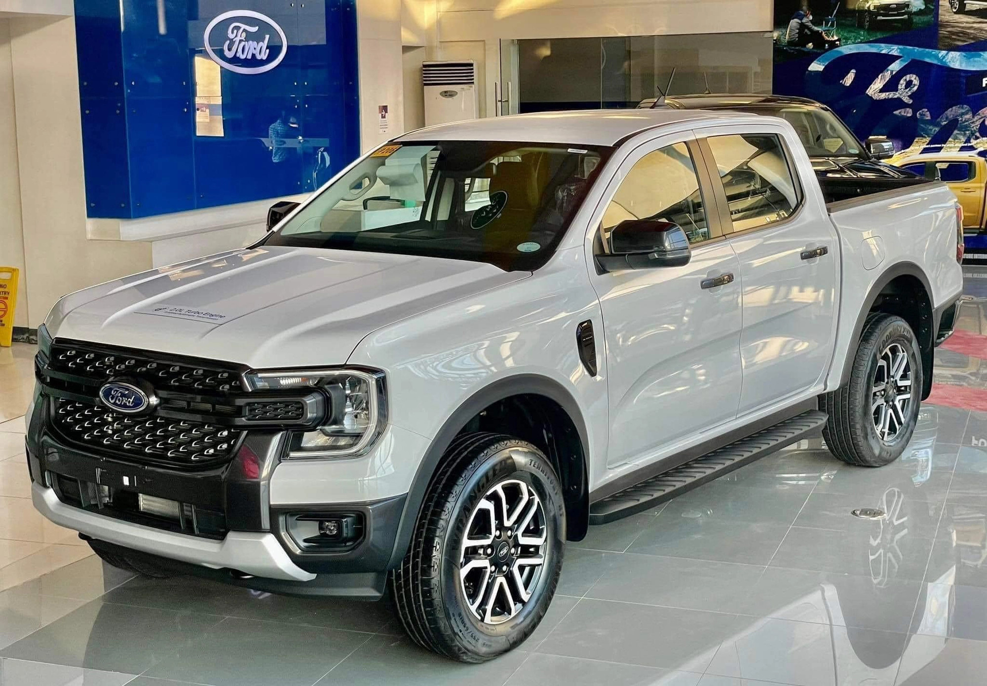 Ford Ranger Sport có gì mới? - Dĩ An Ford ford ranger sport co gi moi 255 1 - Dĩ An Ford