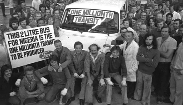 ford transit tieu chuan 1073 24 - Dĩ An Ford