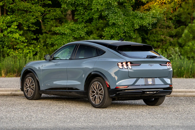 Ford MusTang Mach E - Dĩ An Ford ford mustang mach E mới