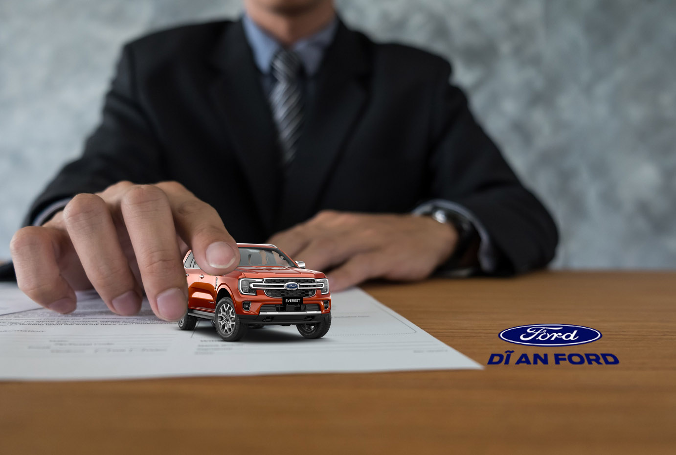 mua-xe-o-to-ford-tra-gop-Di-An-Ford