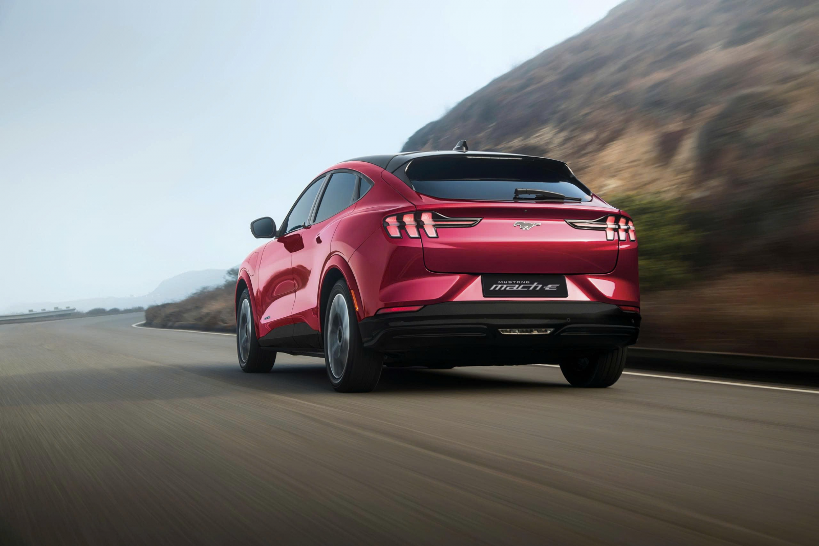 Ford MusTang Mach E - Dĩ An Ford ngoại thất đuôi xe Ford Mustang Mach E